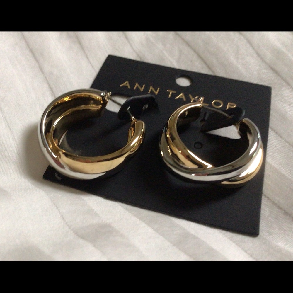 ANN TAYLOR Earrings NWT